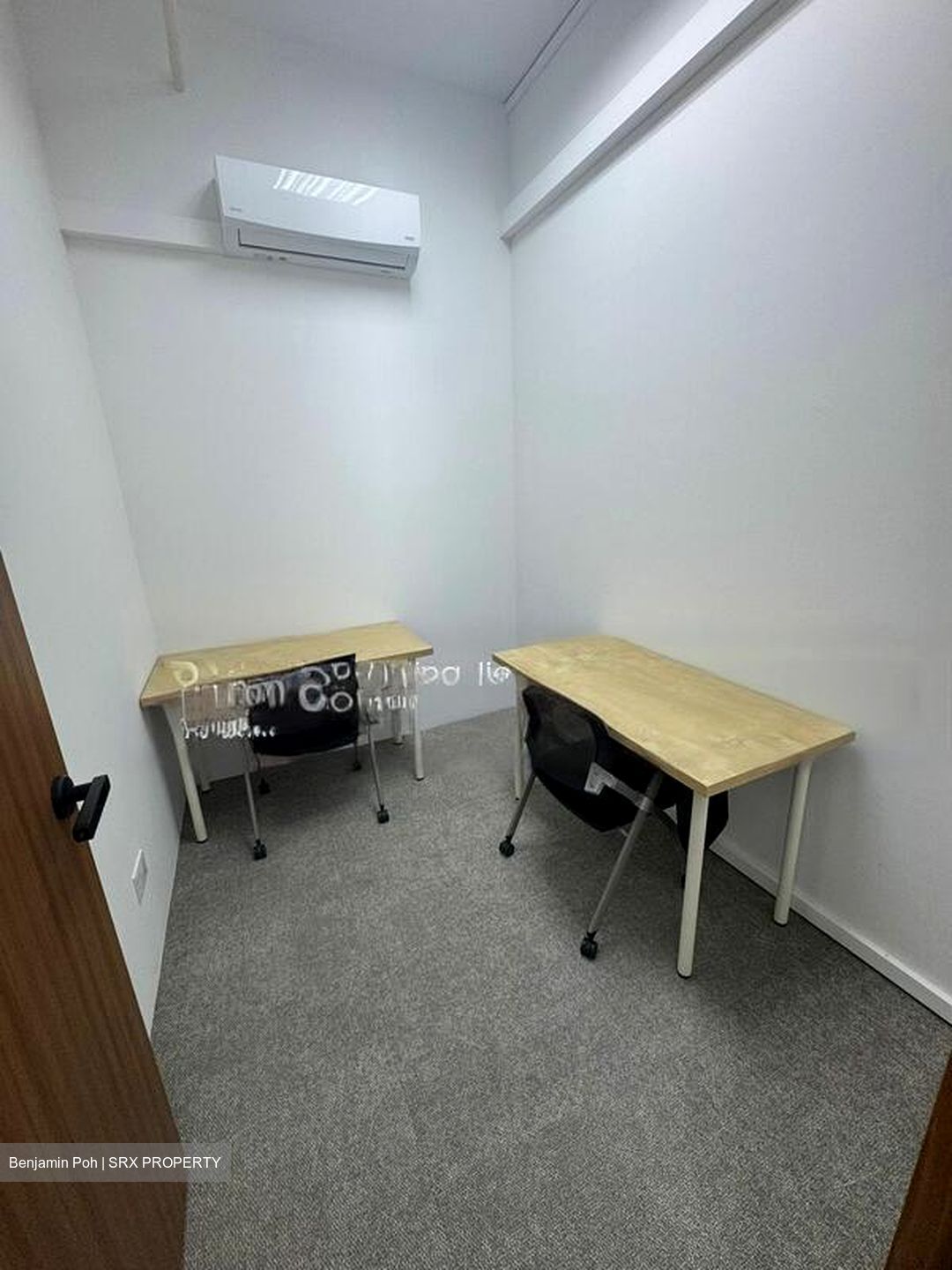 The Elitist (D23), Office #450979201
